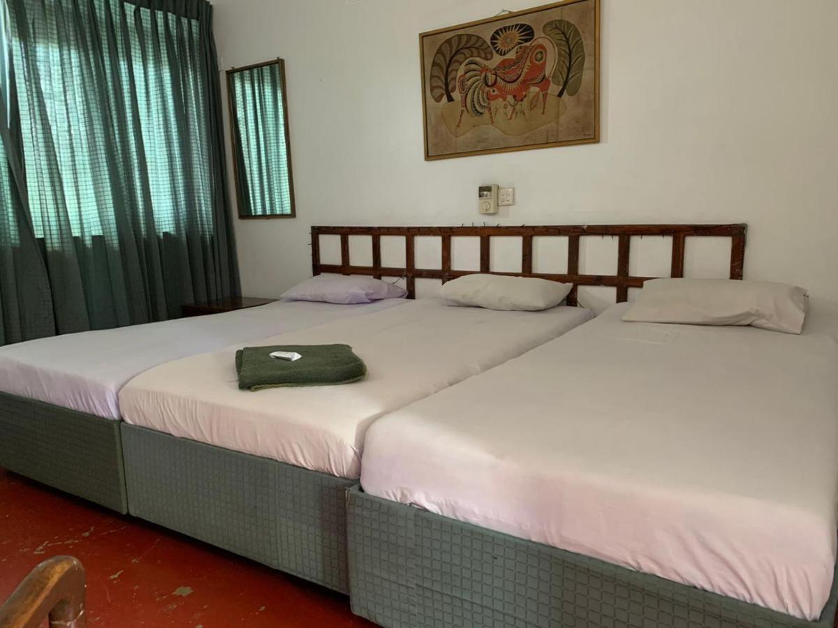 Nilani Hotel Ratnapura Exteriör bild