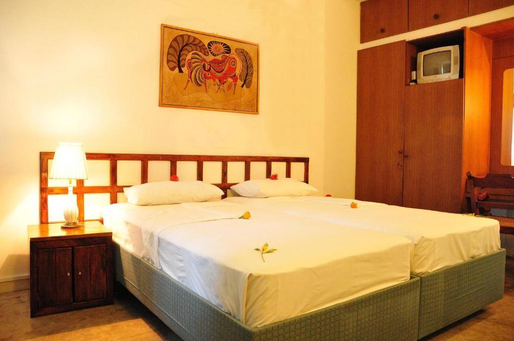 Nilani Hotel Ratnapura Exteriör bild