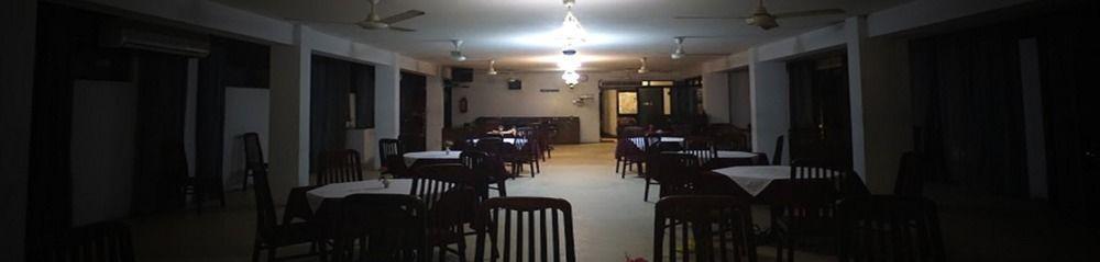 Nilani Hotel Ratnapura Exteriör bild