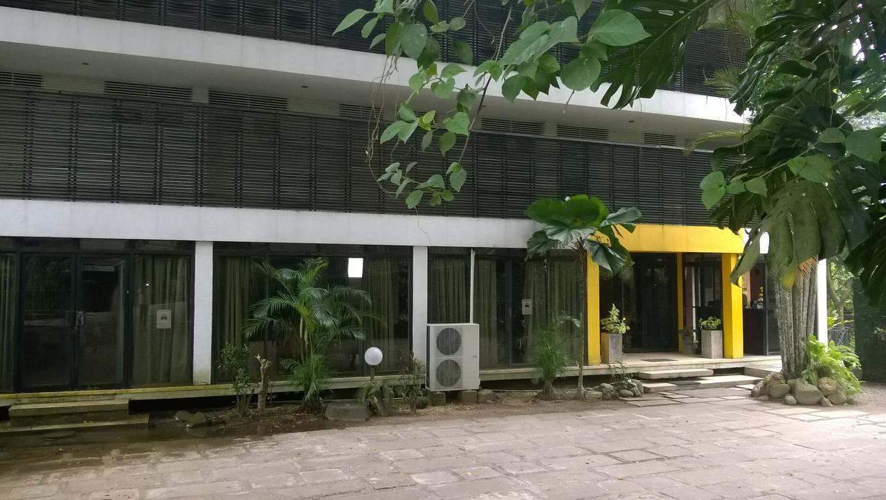 Nilani Hotel Ratnapura Exteriör bild